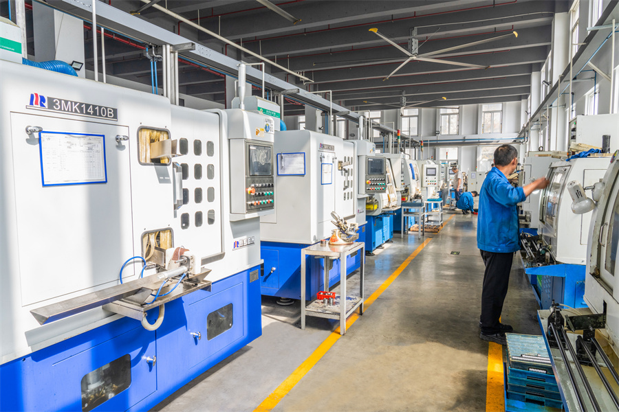 Rectifieuse de canal d'anneau extérieur